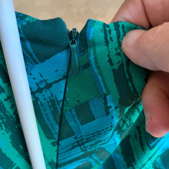 Calvin Klein‎ bottom pleated dress. Worn once - Picture 4 of 6